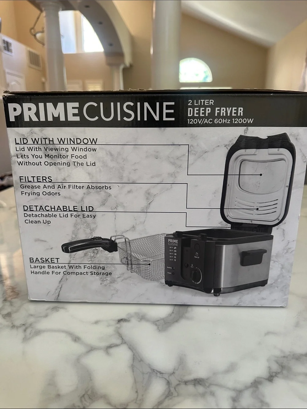 Prime Cuisine 2-Liter Deep Fryer in Black and Silver